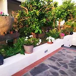 Casa Al Tramonto...sunset Lovers Retreat 利帕里